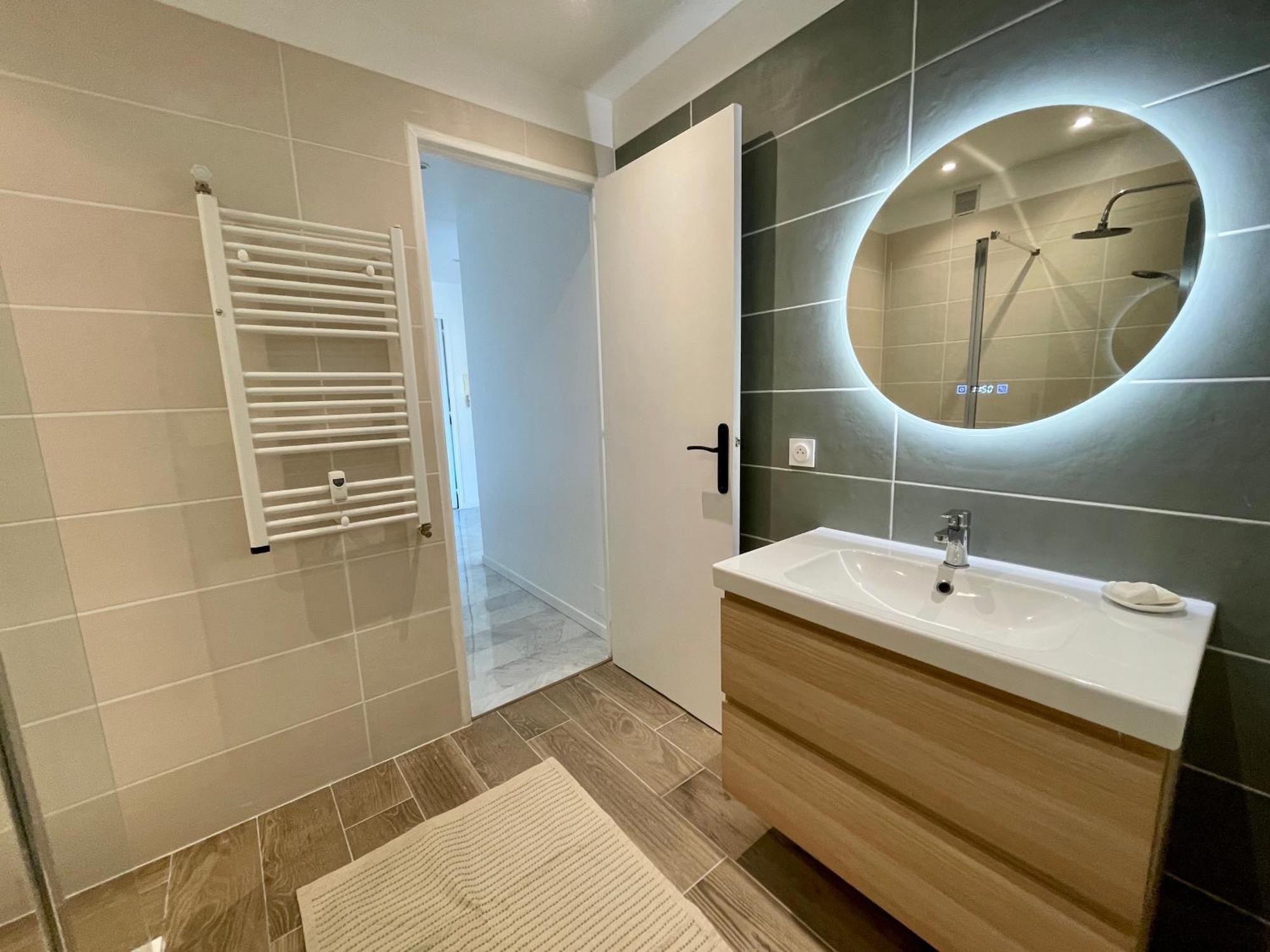 Bright Appartment With View Cagnes-sur-Mer Ngoại thất bức ảnh
