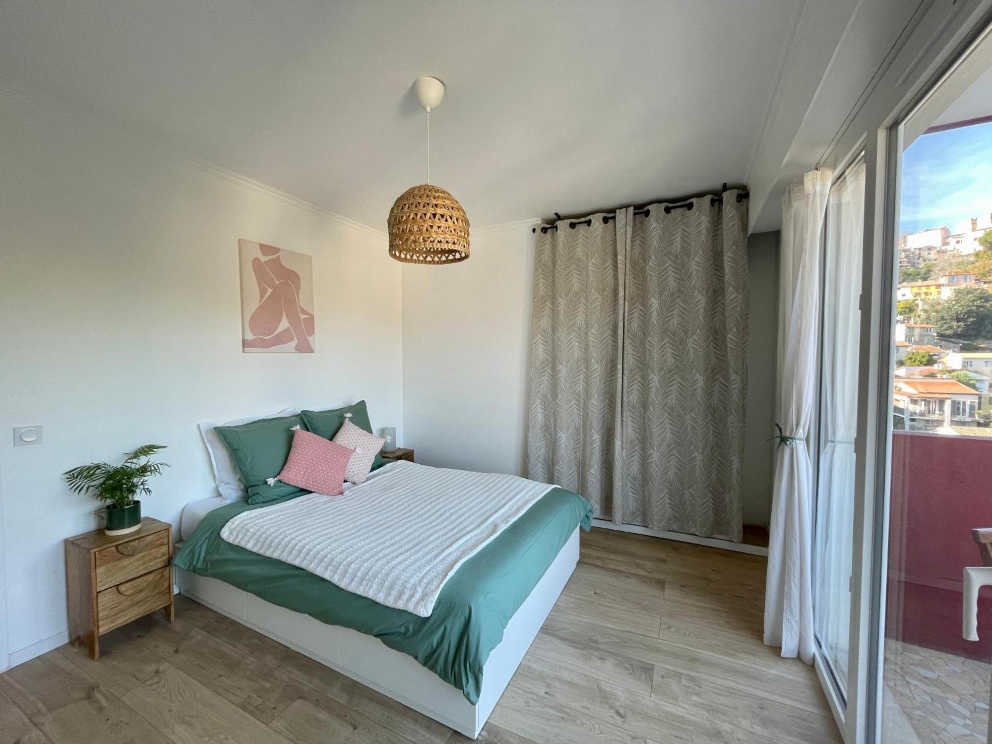 Bright Appartment With View Cagnes-sur-Mer Ngoại thất bức ảnh