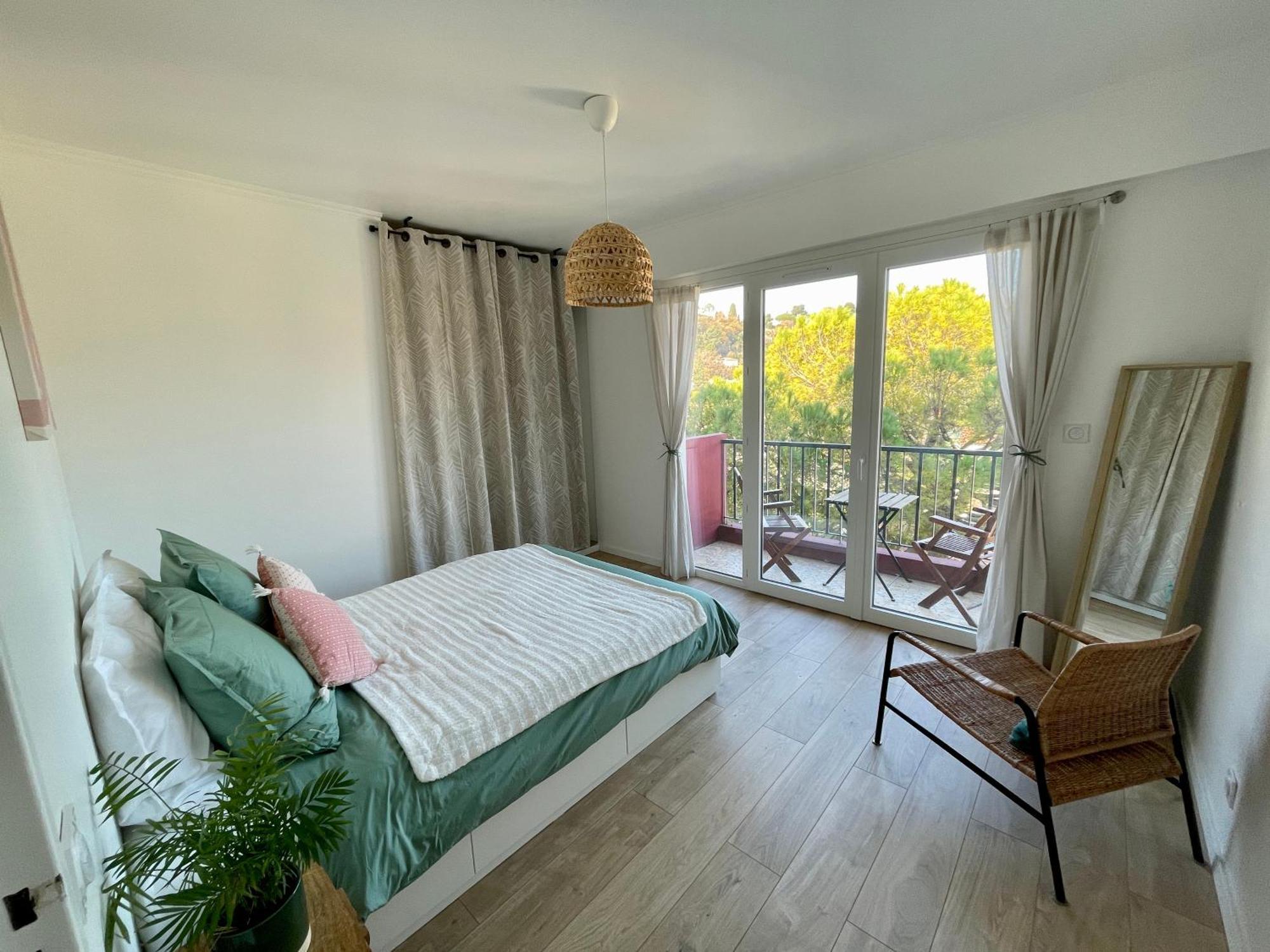 Bright Appartment With View Cagnes-sur-Mer Ngoại thất bức ảnh